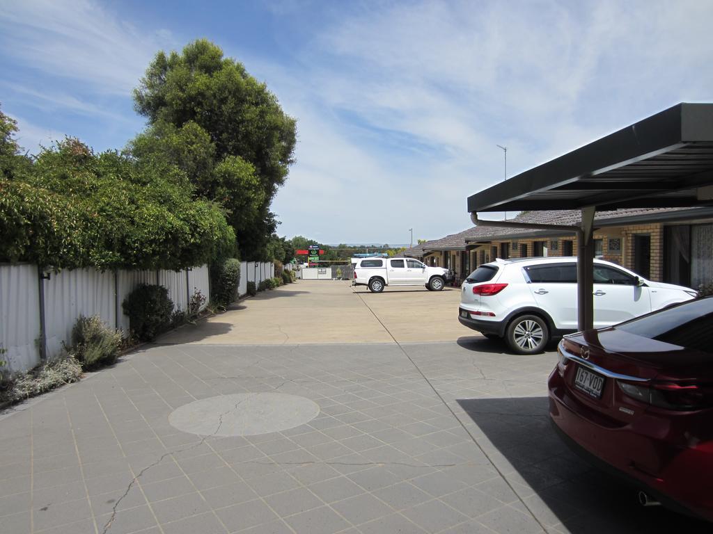 Cowra Crest Motel Dış mekan fotoğraf