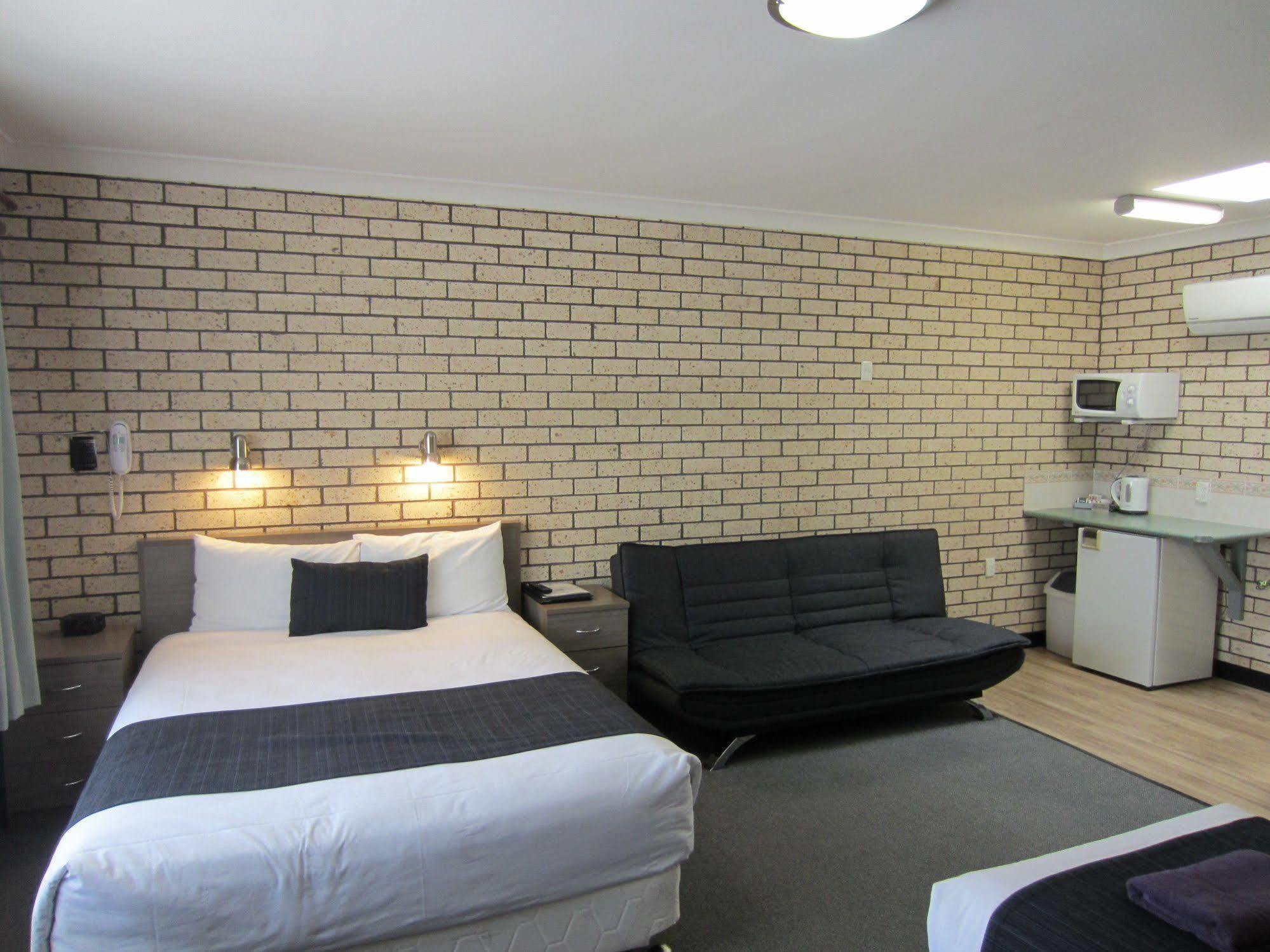 Cowra Crest Motel Dış mekan fotoğraf