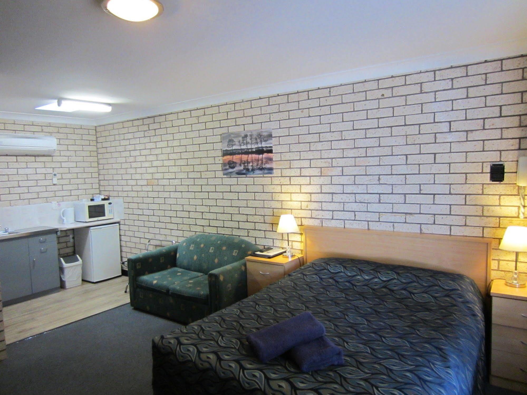Cowra Crest Motel Dış mekan fotoğraf