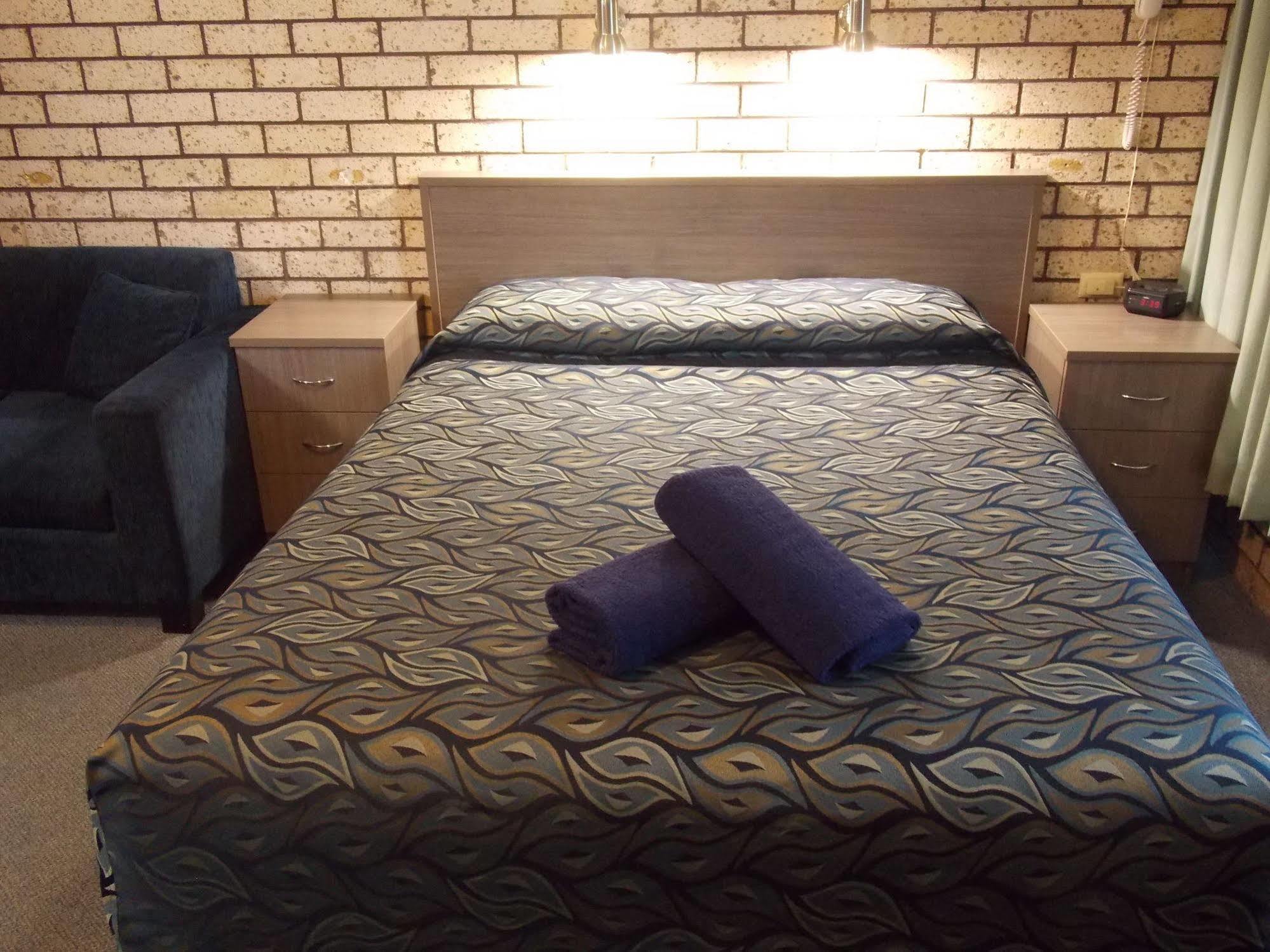 Cowra Crest Motel Dış mekan fotoğraf